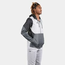 Under Armour Mens Team Legacy Windbreaker 17 Under Armour Mens Team Legacy Windbreaker -Running Shop 1359386 001 3 svs