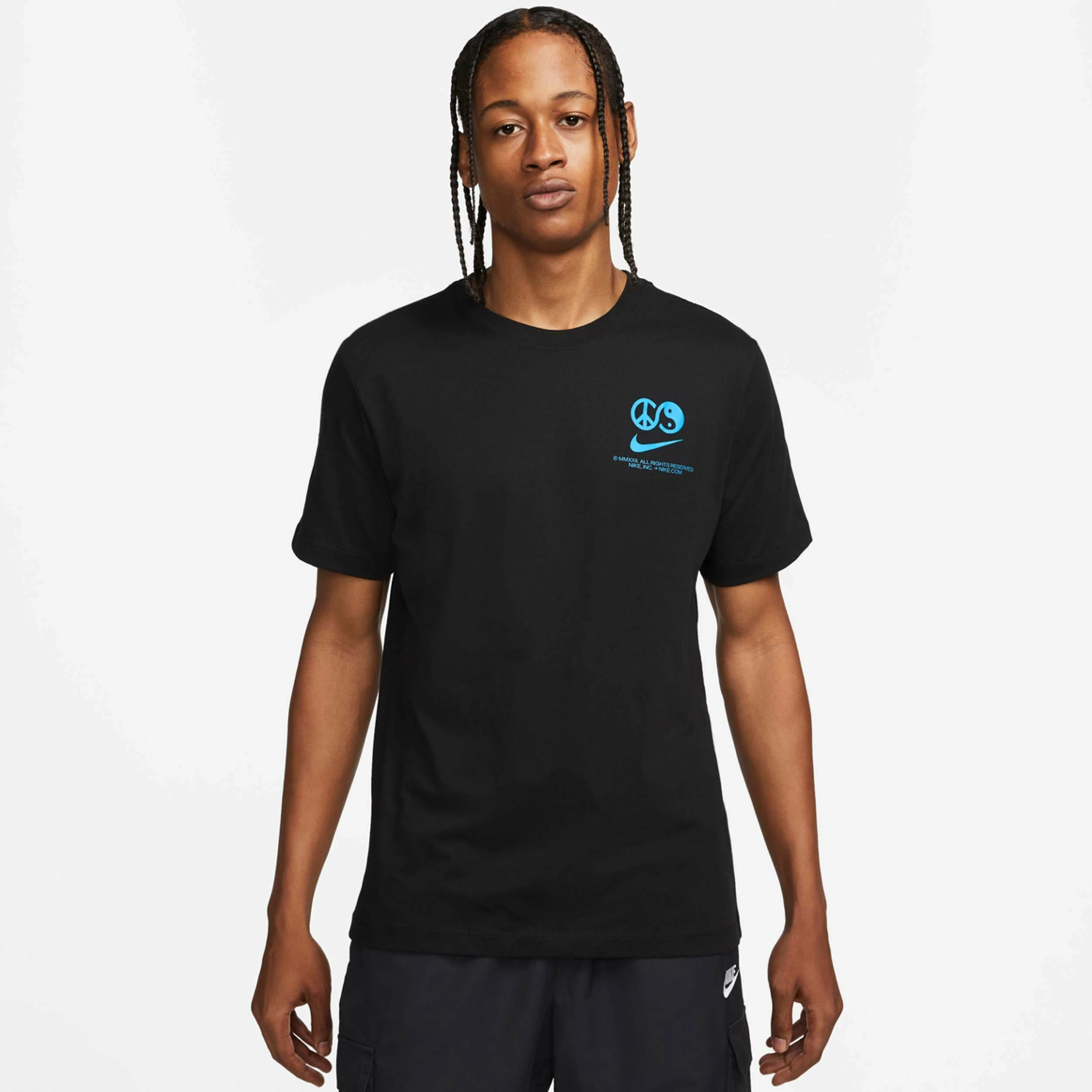 Nike Men's Sportswear Heatwave T-Shirt, Black/Multi 1 Nike Men's Sportswear Heatwave T-Shirt, Black/Multi